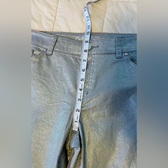 Chico's‎ Platinum Metallic Silver Flat Front Pants Size 0.5 or US Size 6 - Picture 6 of 9